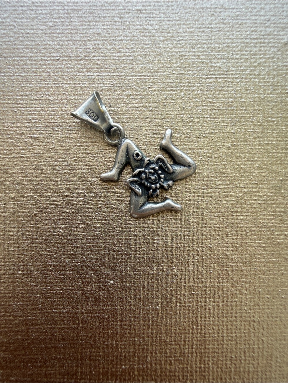 Vintage Italian 800 Silver Trinacria (Sicilian Three-Legged Symbol) Pendant - Picture 2 of 6